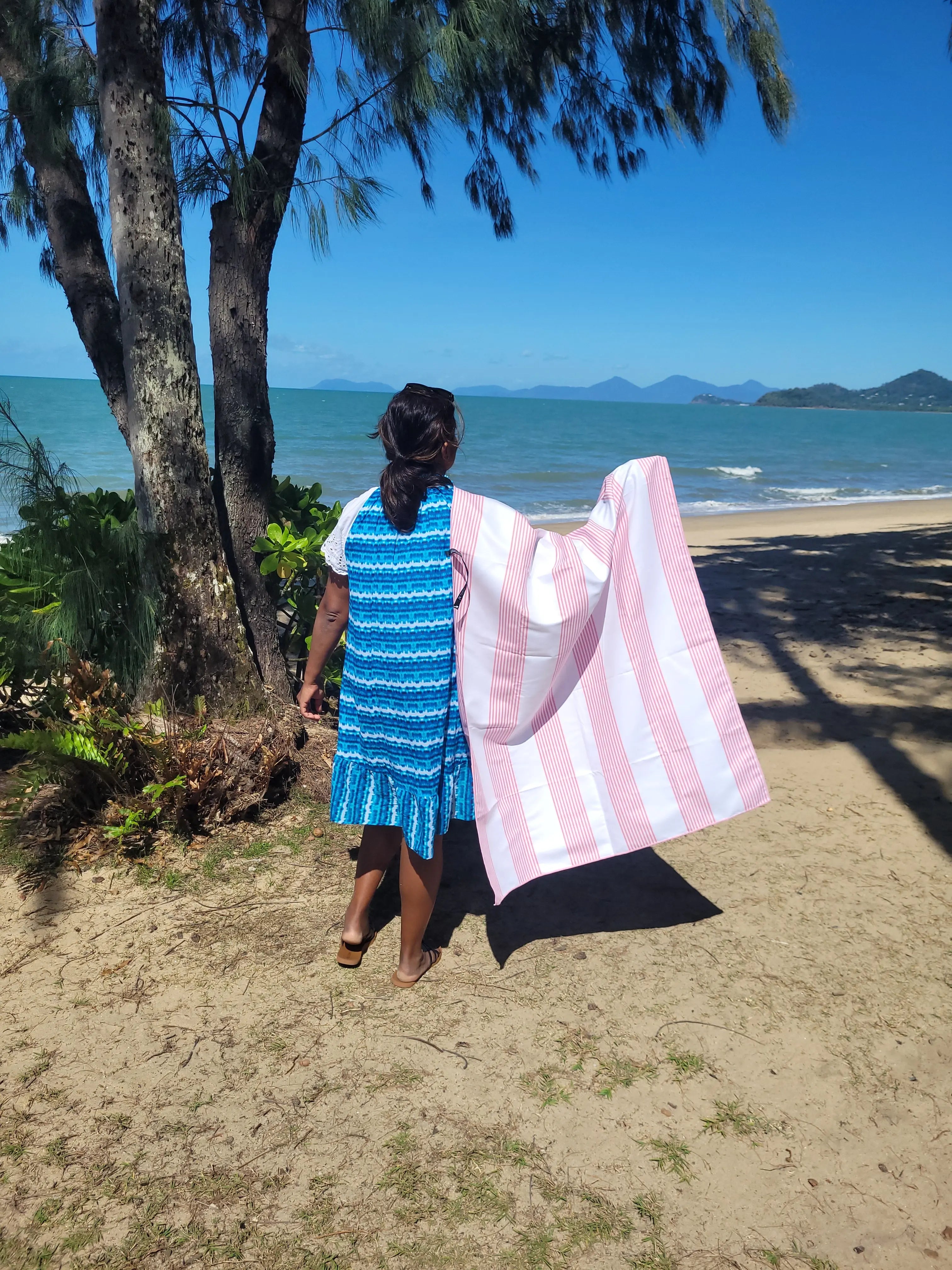 Bundle - Sanur Pink Signature Sand-Free Beach Towel Newlyfe