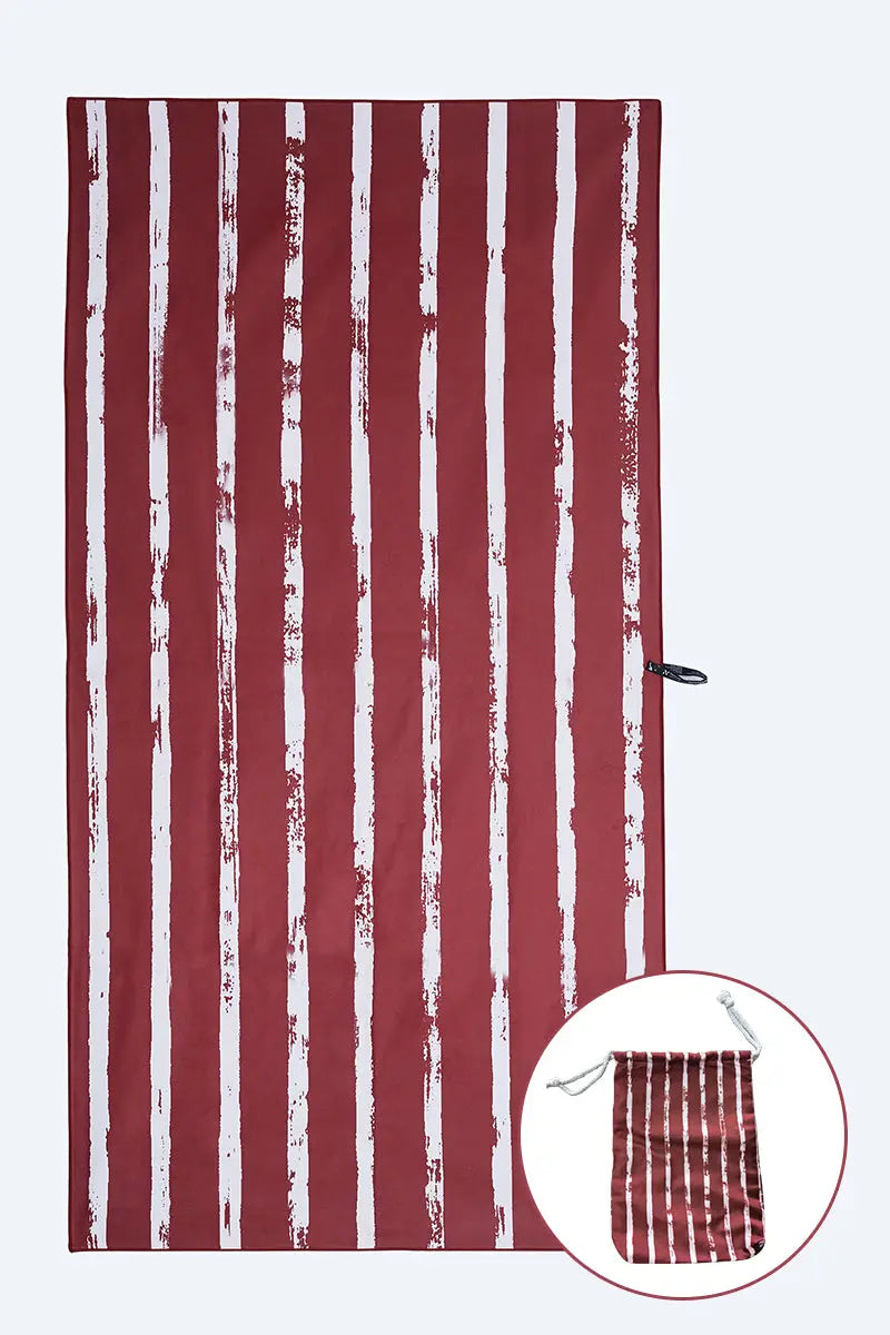 Bundle - Roebuck Large Beach Towel & Pouch Newlyfe