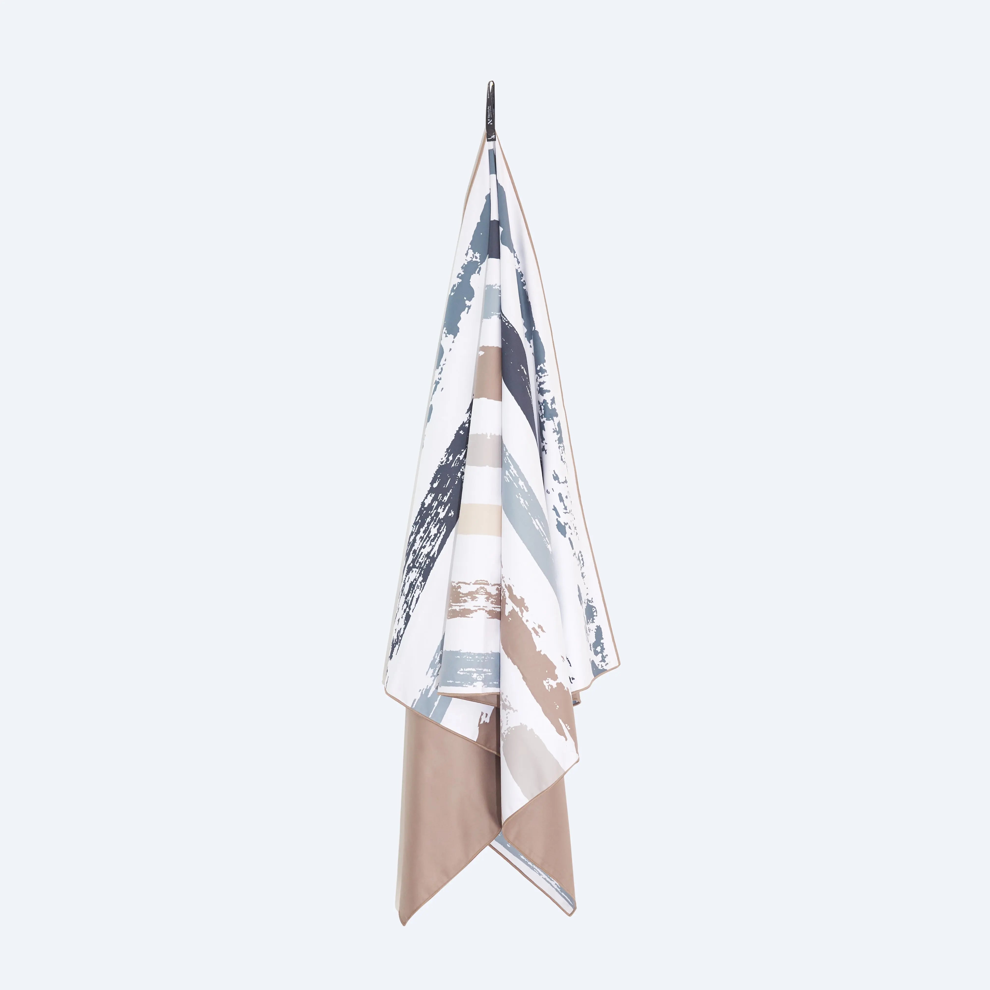 Bundle - Whitehaven Large Beach Towel & Pouch Newlyfe