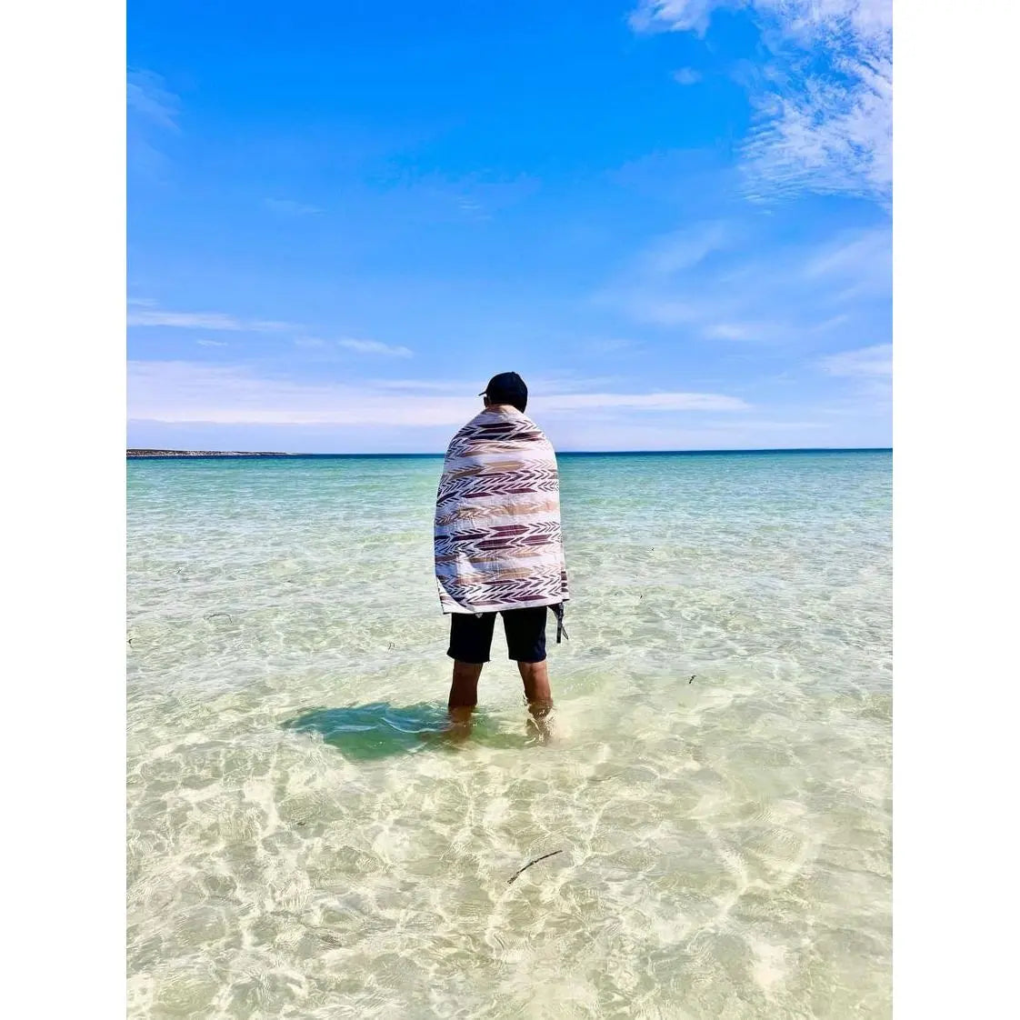 Kimberley XL Beach Towel & Pouch Newlyfe